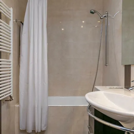 Gran Via 1.2 By Forever Bilbau